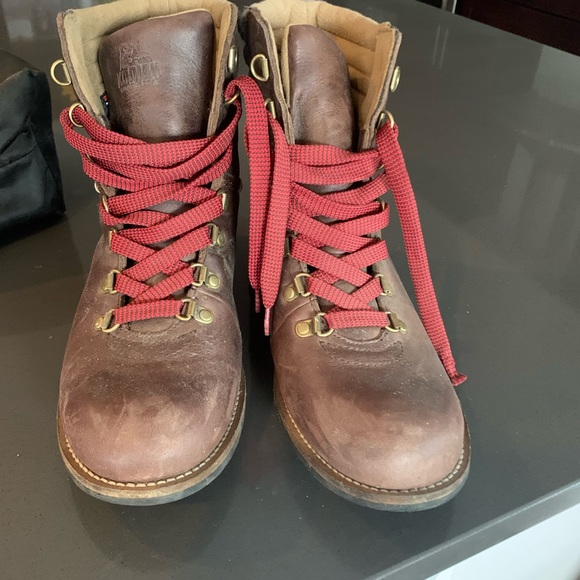 Surrey II hiking boots size 9.5 - Picture 2 of 3